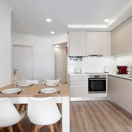 Apartment Camoes 8f Vista Mar, Com Piscina *