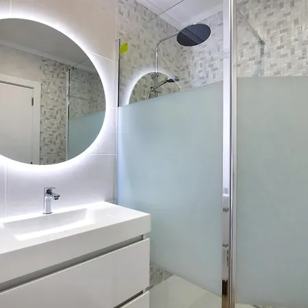 公寓 Camoes 8f Vista Mar, Com Piscina Armação de Pêra
